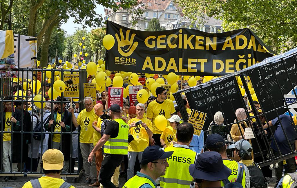 Mais de 3.000 turcos exigem justiça para os opositores do regime de Erdogan